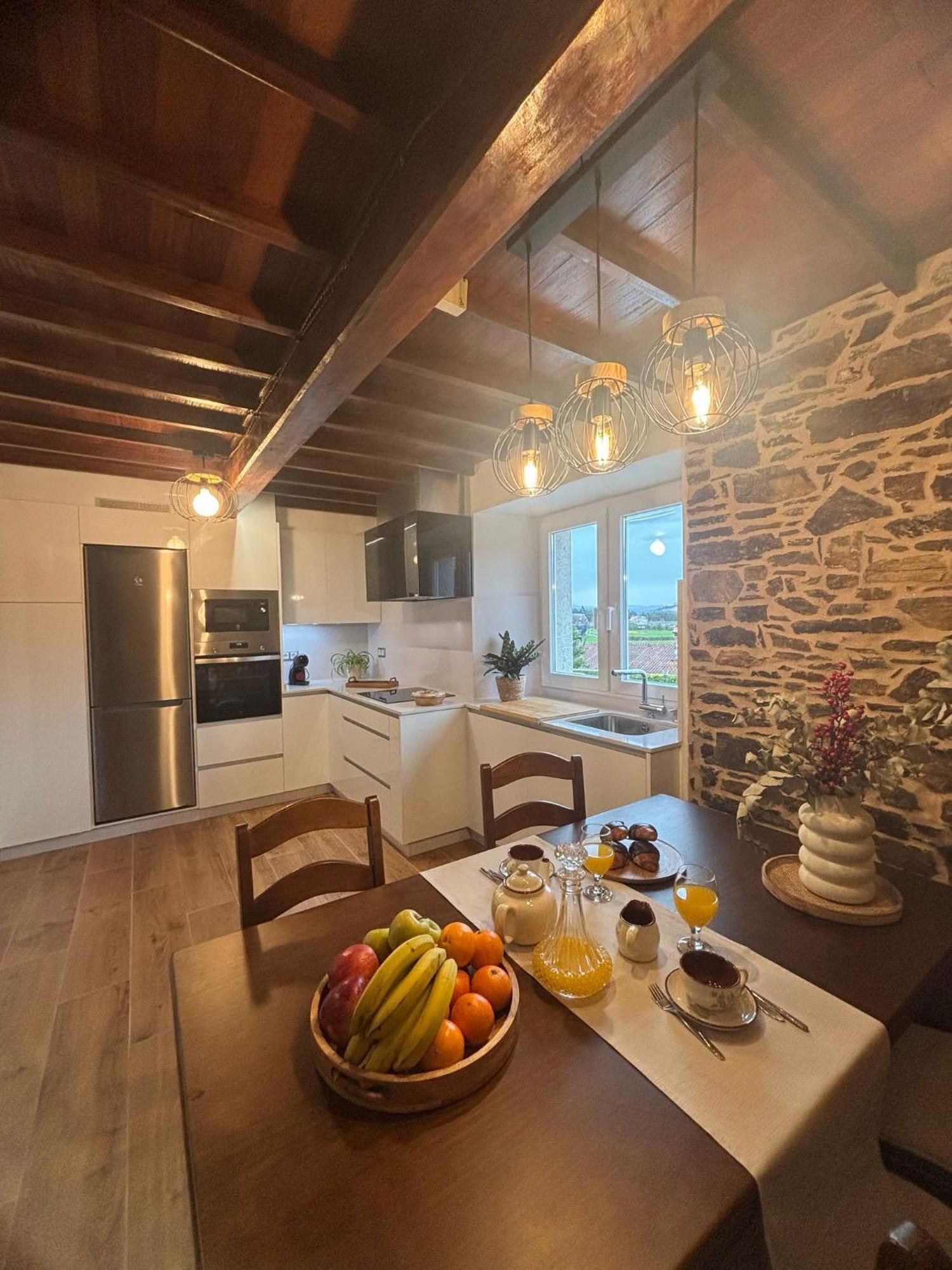 Vila Casa Tarrio Con Piscina - Santiago De Compostela Boqueixon Exteriér fotografie